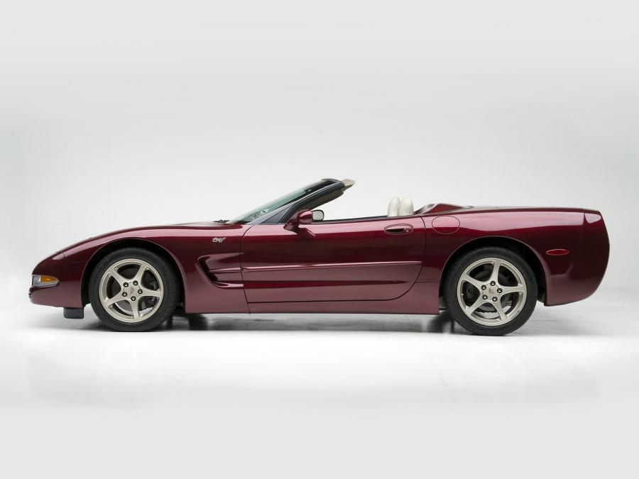  Chevrolet Corvette Convertible 50th Anniversary 2002 года  (фото 5 из 7)